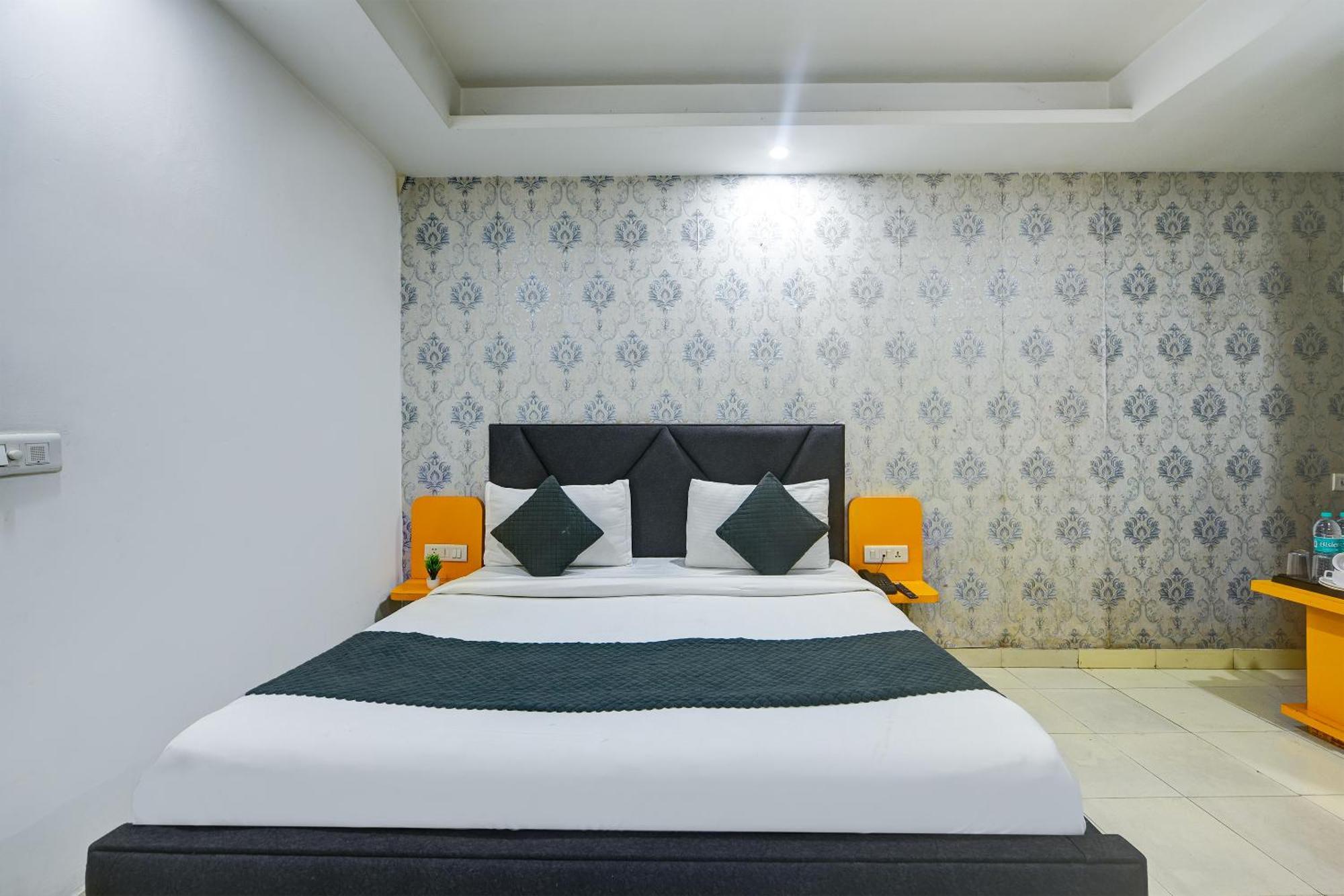 Hotel Kelvish Free Airport Pickup Νέο Δελχί Εξωτερικό φωτογραφία